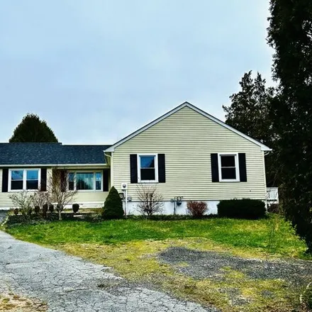 Rent this 3 bed house on 19 Penny Lane in New London, CT 06320