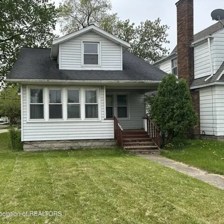 Buy this 3 bed house on 669 Cawood Street in Lansing, MI 48915