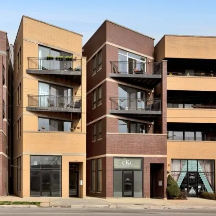 Buy this 3 bed condo on 2804 West Chicago Avenue in Chicago, IL 60612