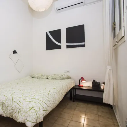 Rent this 3 bed room on Gran Via de les Corts Catalanes in 457, 08001 Barcelona