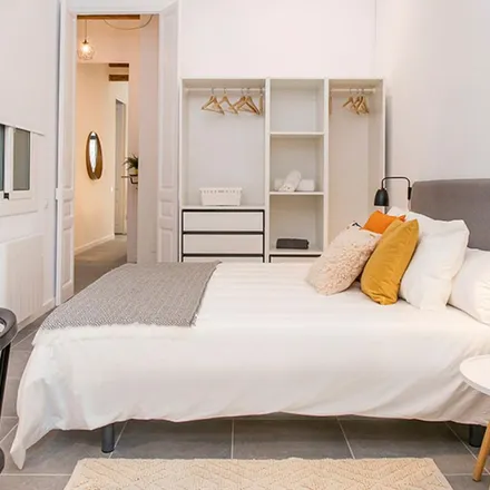 Rent this 2 bed apartment on Carrer de Sepúlveda in 107, 08015 Barcelona