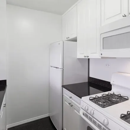 Rent this 2 bed apartment on 3rd Avenue & East 29th Street in 3rd Avenue, New York