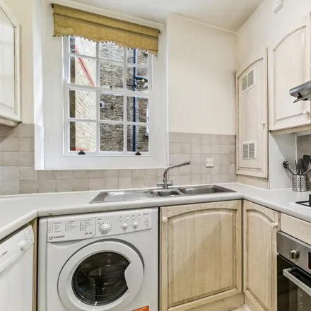 Image 2 - Gladstone Court, 97 Regency Street, London, SW1P 4AW, United Kingdom - Townhouse for rent