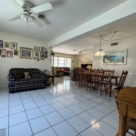 Image 2 - 5901 Northeast 21st Lane, Imperial Point, Fort Lauderdale, FL 33308, USA - House for sale