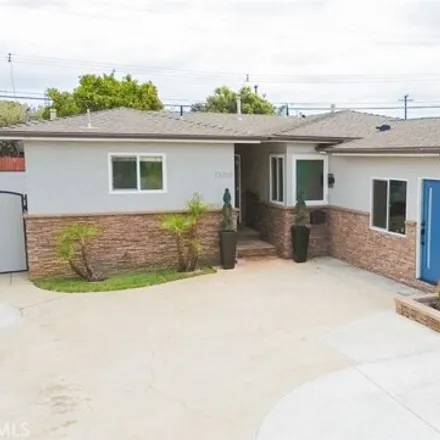 Buy this 5 bed house on 13038 Woodruff Avenue in Downey, CA 90242