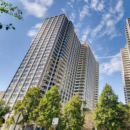 Image 1 - Imperial Towers, 4250 North Marine Drive, Chicago, IL 60613, USA - Condo for rent