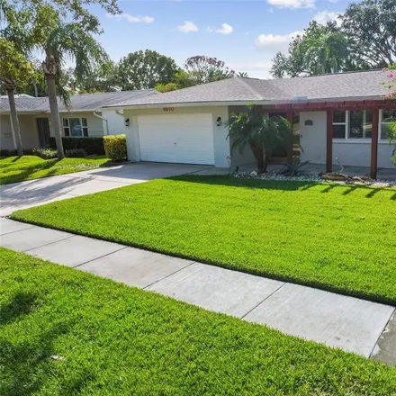 Image 5 - 6610 Bayou Grande Boulevard Northeast, Saint Petersburg, FL 33702, USA - House for sale