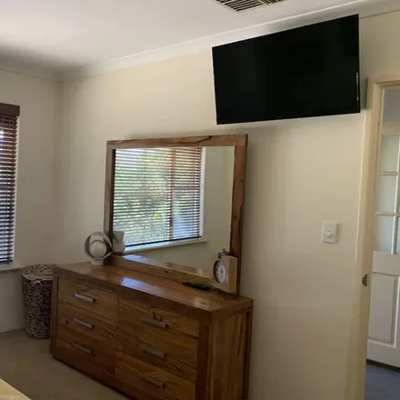 Rent this 4 bed house on South Yunderup in Shire Of Murray, Western Australia