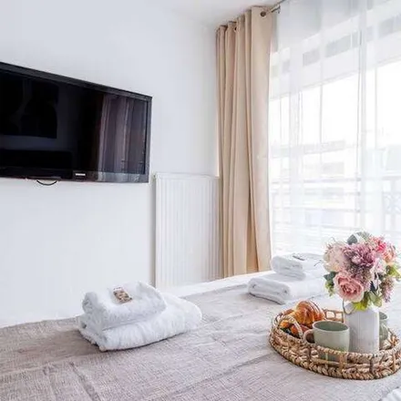Rent this 1 bed apartment on 139 Rue Anatole France in 92300 Levallois-Perret, France