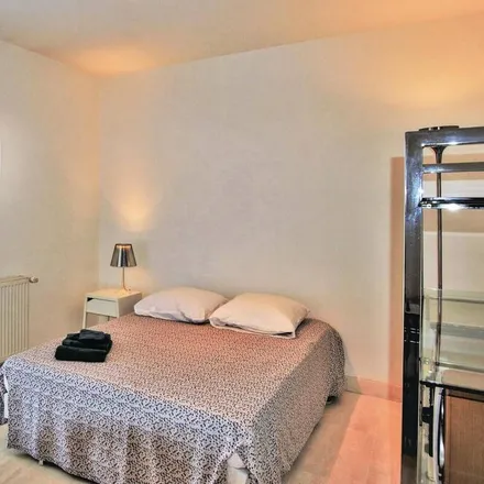 Image 6 - Montélimar, Avenue du Teil, 26200 Montélimar, France - Apartment for rent