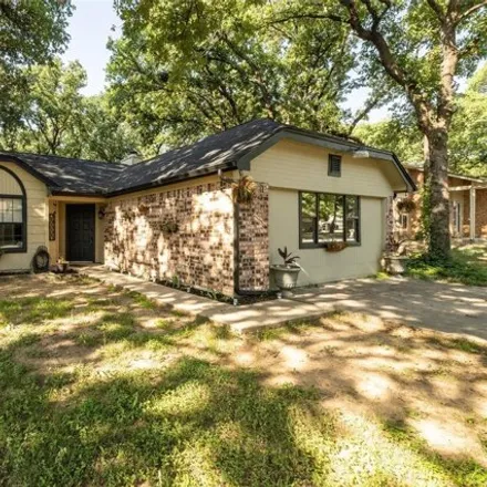 Buy this 3 bed house on 440 Larchmont Way in Azle, TX 76020