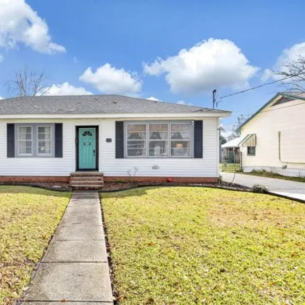 Buy this 3 bed house on 836 Guidroz Street in Franklin, LA 70538