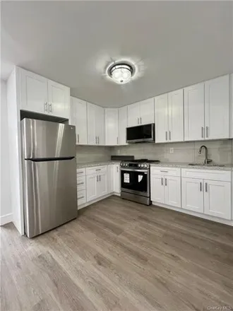 Rent this 3 bed apartment on 4202 Oneida Avenue in New York, NY 10470