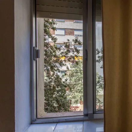 Rent this 3 bed apartment on Carrer del Pintor Genaro Lahuerta in 47, 46010 Valencia