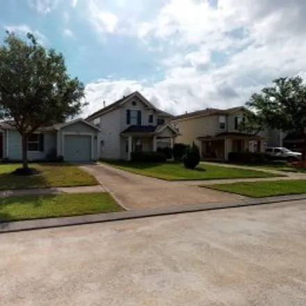 Rent this 3 bed apartment on 19430 Bold River Road in Northpointe, Tomball