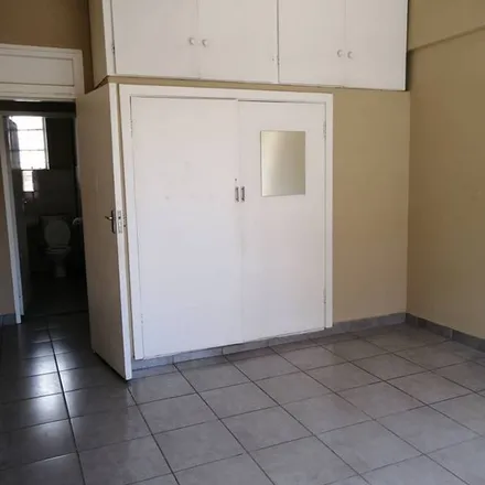 Image 9 - 25 Kew Road, Richmond, Johannesburg, 2001, South Africa - Apartment for rent