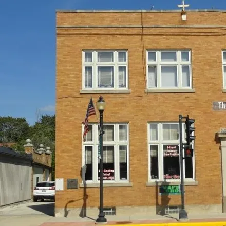 Image 3 - Mayville Public Library, William Street, Mayville, Kekoskee, WI 53050, USA - Apartment for sale