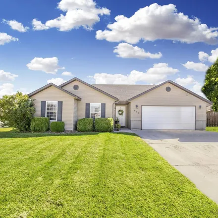 Buy this 3 bed house on 660 Castlewood Drive in Twin Falls, ID 83301