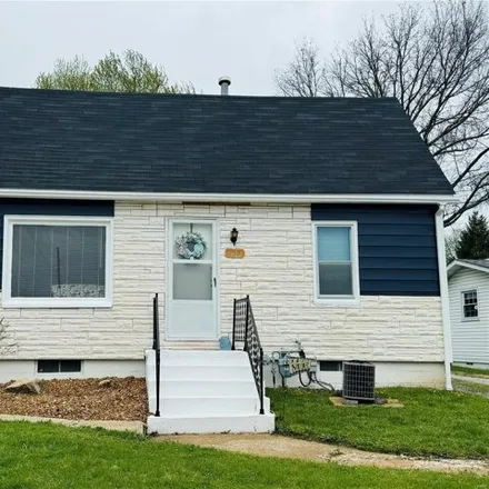 Buy this 2 bed house on 139 Main Street in Glenview, O'Fallon