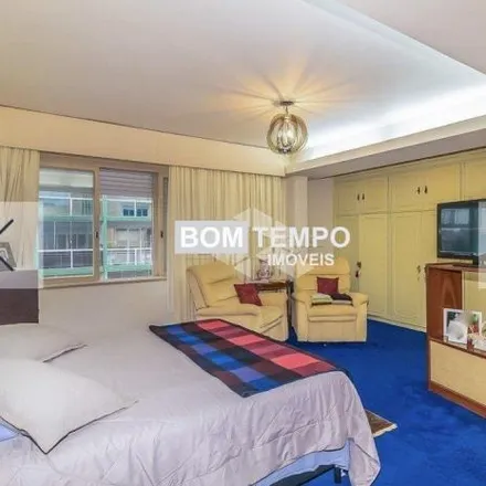 Buy this 3 bed apartment on Hospital Moinhos de Vento in Rua Ramiro Barcelos 910, Moinhos de Vento