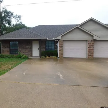 Rent this 3 bed house on 13305 Country Meadow Lane in Smith County, TX 75771