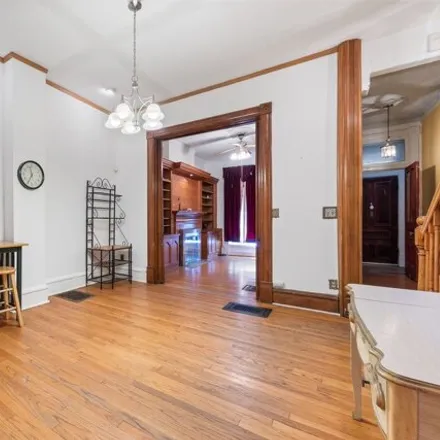 Image 5 - 2210 W Adams St, Chicago, Illinois, 60612 - House for sale
