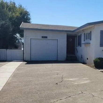 Rent this 3 bed house on 138 East O Street in Benicia, CA 94510