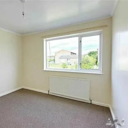 Image 6 - Holme Hall Crescent, Chesterfield, S40 4RR, United Kingdom - Duplex for rent