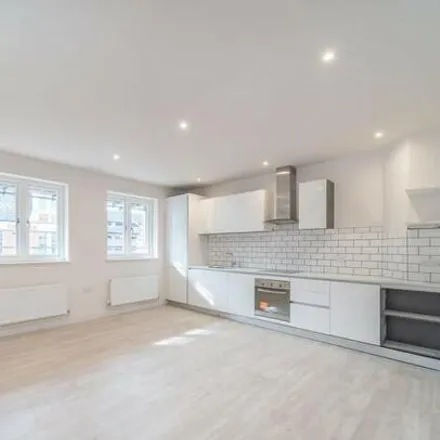Rent this 2 bed apartment on 7 Burleigh way in London, EN2 6AH