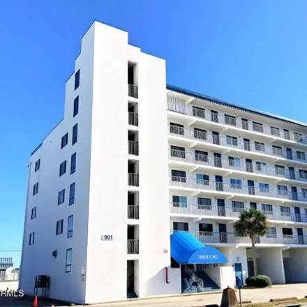 Image 1 - Paradise Towers Condominiums, Carolina Beach Avenue South, Wilmington Beach, Carolina Beach, NC 28428, USA - Condo for sale