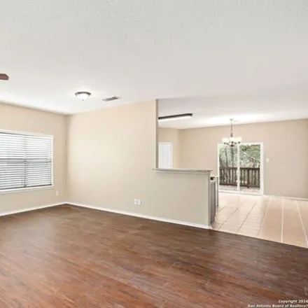 Image 6 - 8529 Collingwood, Universal City, Bexar County, TX 78148, USA - House for sale