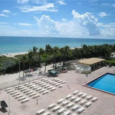 Buy this 1 bed condo on Carriage Club North in 5005 Collins Avenue, Miami Beach