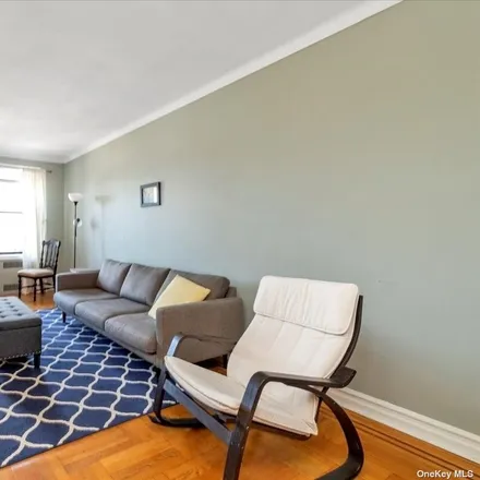 Image 2 - 47-51 42nd Street, New York, NY 11377, USA - Condo for sale