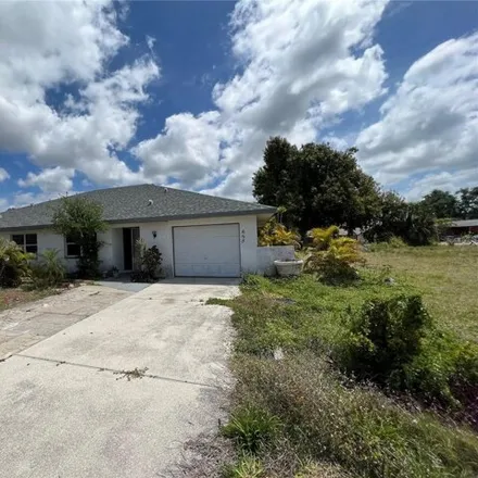 Buy this studio house on 246 North Street in Englewood, FL 34223
