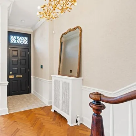 Image 4 - 318 Duke Street, Alexandria, VA 22314, USA - House for sale