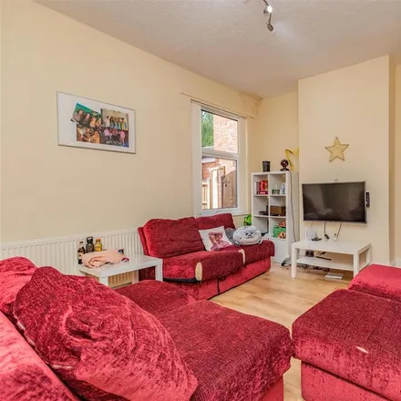 Rent this 6 bed house on 58 Bournbrook Road in Selly Oak, B29 7BT