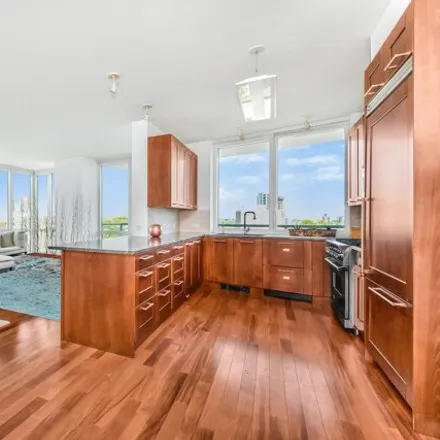Image 4 - 3621 Henry Hudson Parkway West, New York, NY 10463, USA - Condo for sale