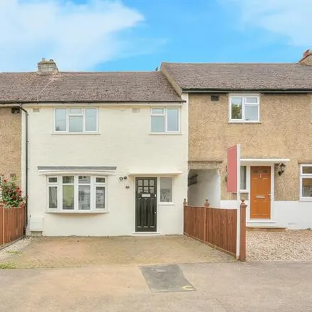 Rent this 3 bed house on Harvey Road in London Colney, AL2 1NA
