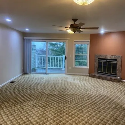Image 2 - 28 North Edgewood Road, Pluckemin, Bedminster Township, NJ 07921, USA - Apartment for rent