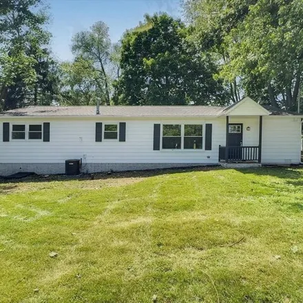 Buy this 3 bed house on 90 North Penn Street in Windsor, York County
