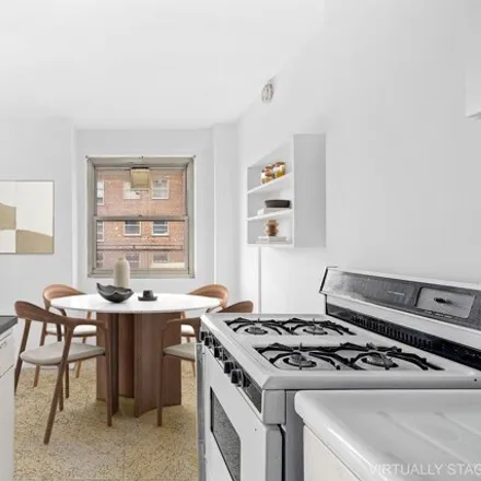 Image 3 - 70 La Salle Street, New York, NY 10027, USA - Apartment for sale