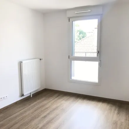 Rent this 4 bed apartment on 115 Avenue de Strasbourg in 57070 Metz, France