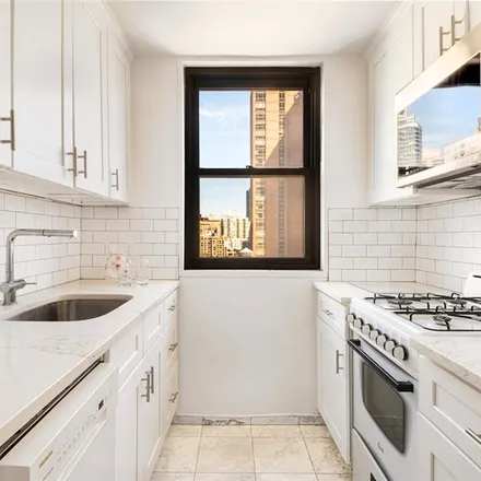 Image 4 - 235 EAST 57TH STREET 17F in New York - Apartment for sale