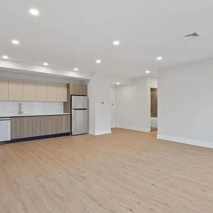 Rent this 3 bed apartment on 508 Grand Street in Jersey City, NJ 07304