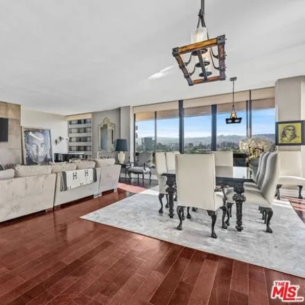 Image 4 - The Westholme, Westholme Avenue, Los Angeles, CA 90024, USA - Condo for sale