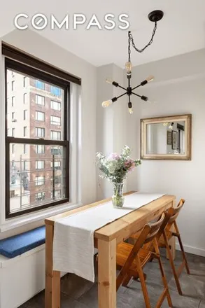 Image 4 - 205 East 78th Street, New York, NY 10075, USA - Apartment for sale