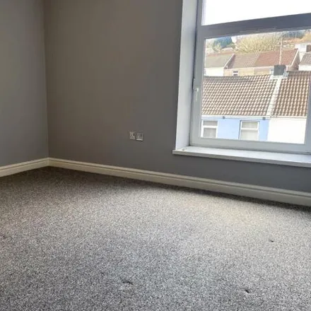 Image 5 - Neath Road, Swansea, SA6 8JW, United Kingdom - Apartment for rent