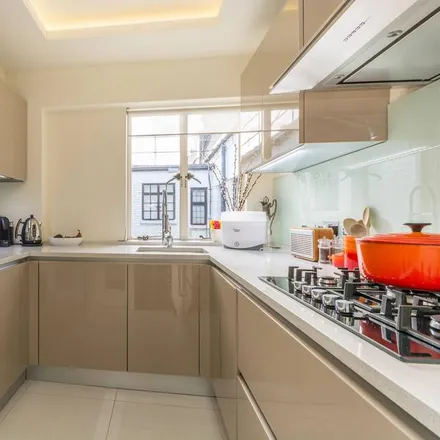 Rent this 2 bed apartment on Transport for London Lost Property Office in 200 Baker Street, London
