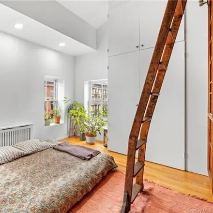 Image 8 - 283 Clinton Street, New York, NY 11201, USA - House for sale