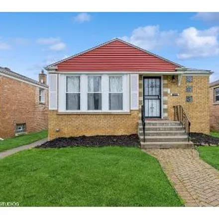 Buy this 3 bed house on 10757 South Union Avenue in Chicago, IL 60628